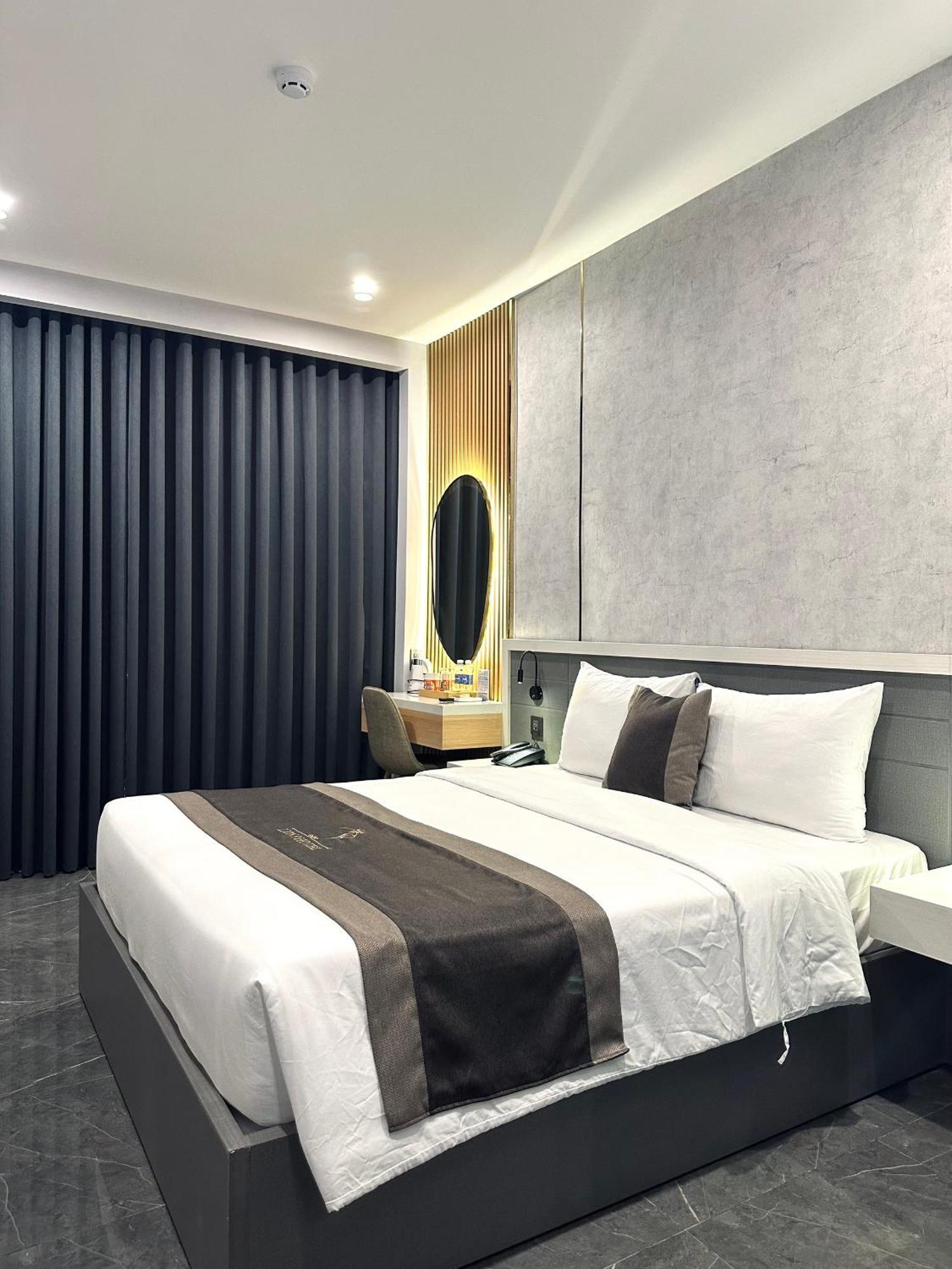 Lion 9 Hotel 芹苴 外观 照片