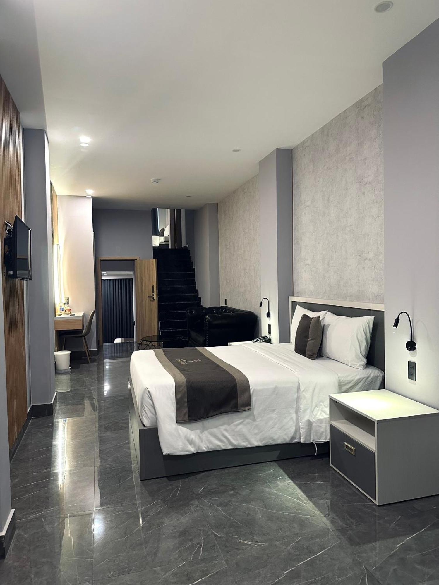 Lion 9 Hotel 芹苴 外观 照片