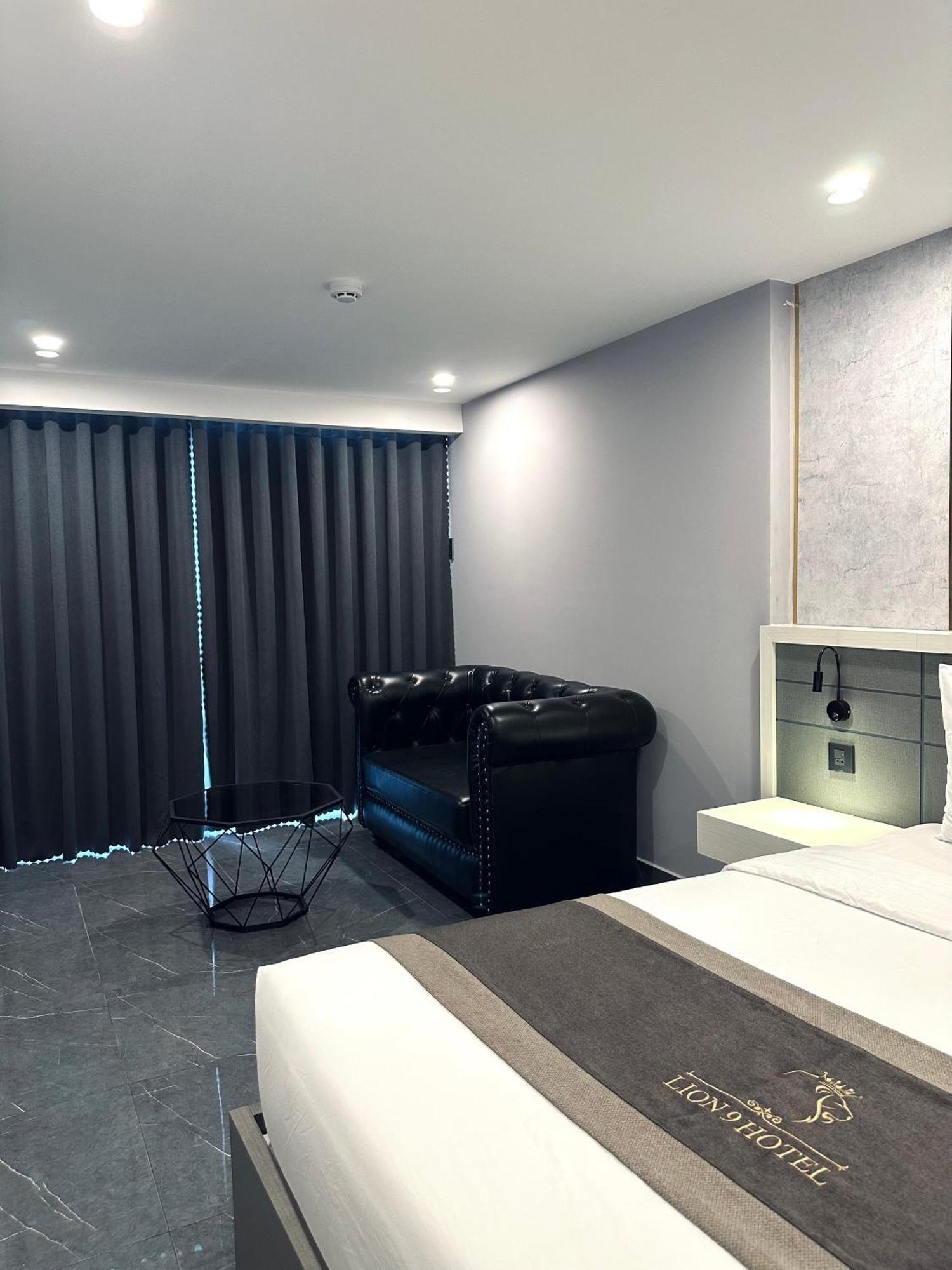 Lion 9 Hotel 芹苴 外观 照片